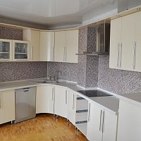 Замена кухонной столешницы из искусственного камня и стеновой панели Союз в Екатеринбурге.